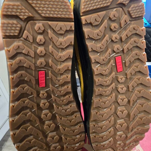 Vans Sk8-Hi MTE DR Waterproof BRUCE LEE RARE Yellow / Black VN000DAQYLB Sz 10.5 - Picture 8 of 14